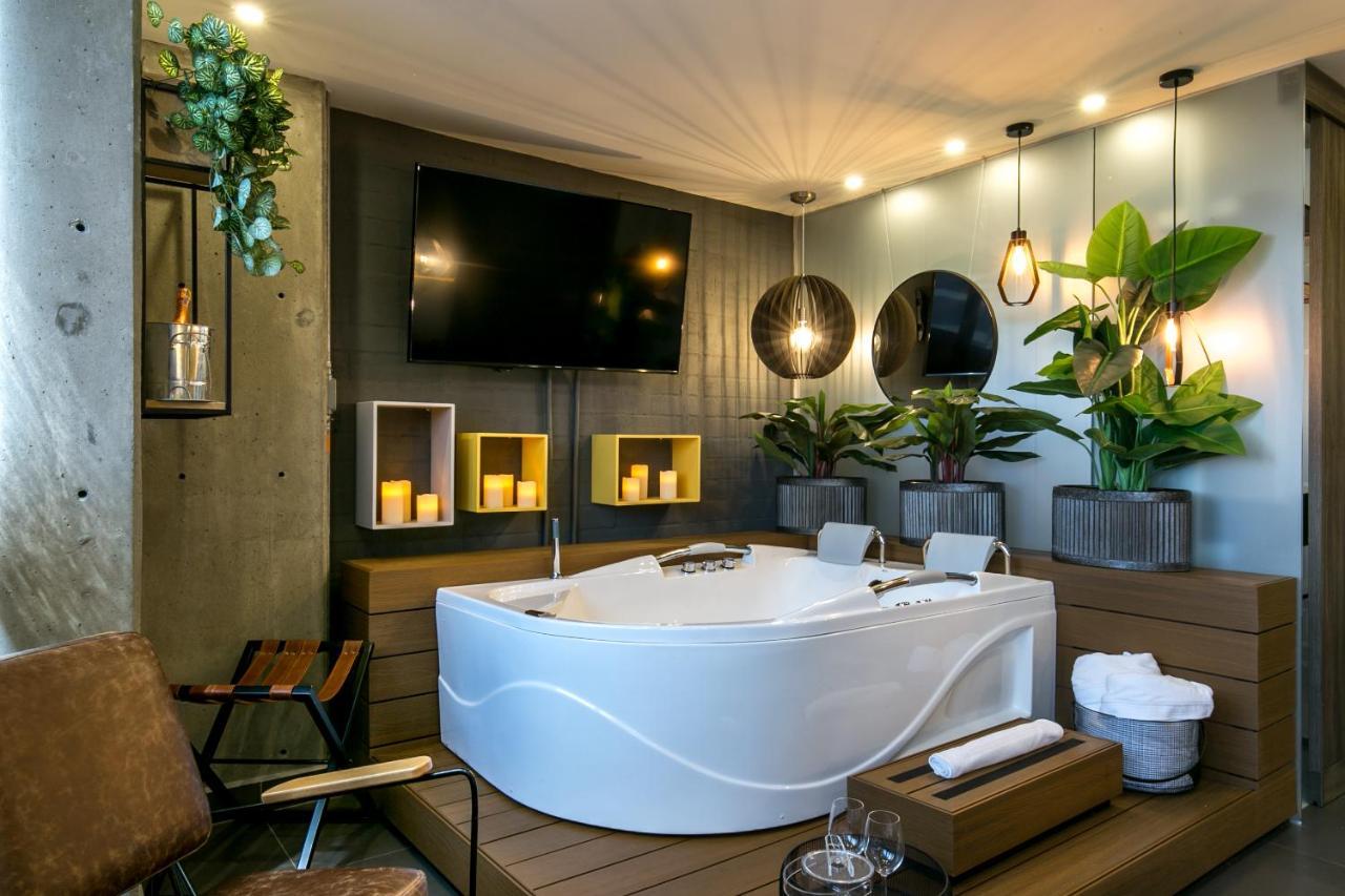 Epic Boutique Hotel メデジン エクステリア 写真